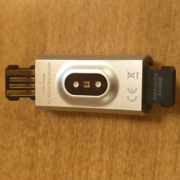 New in box fitness tracker! Pink. Monitors heart rate, sleep, calories, etc. - Picture 7 of 7